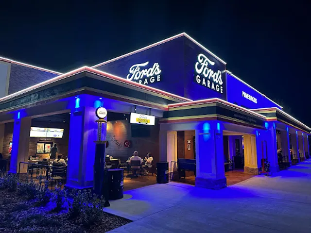 Ford's Garage Oviedo