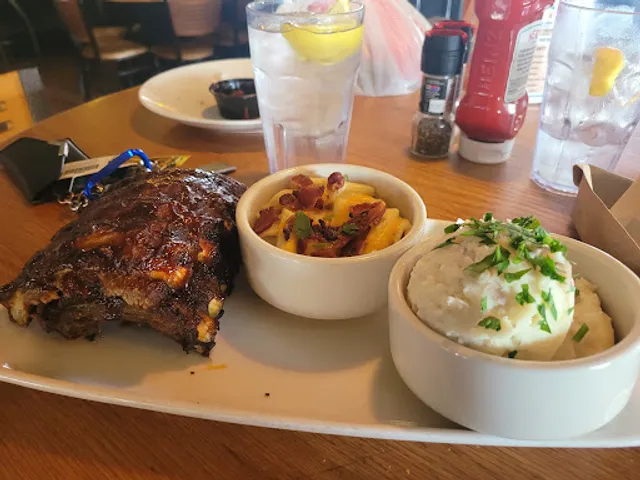 Applebee's Grill + Bar