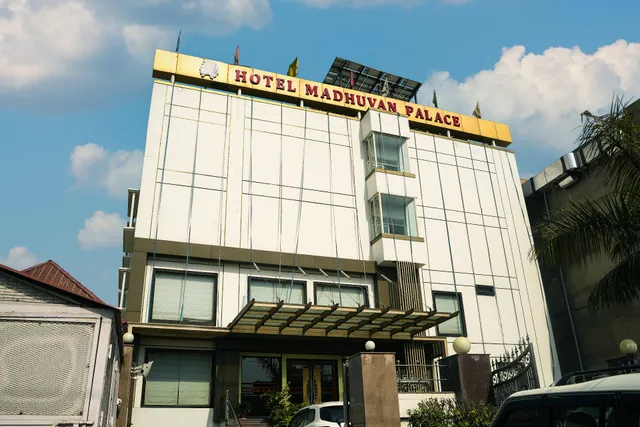 HOTEL MADHUVAN PALACE