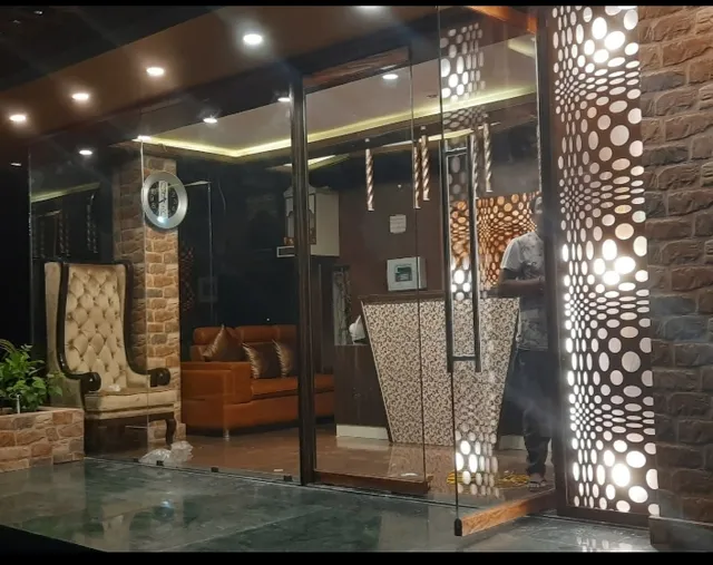 ALL SEASON RESIDENCY