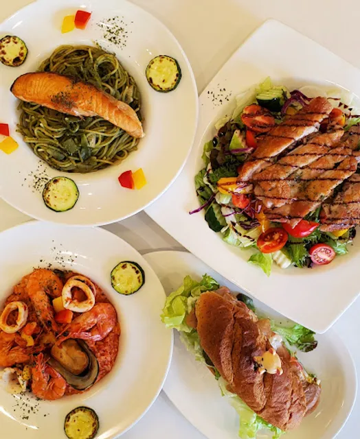 安提詩咖啡（義大利麵、潛艇堡、沙拉)