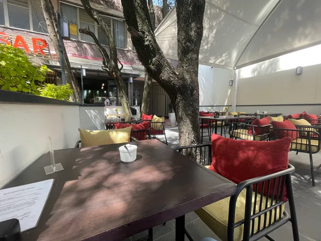 KOBA Patisserie & Bakery - 4 Kilo Branch