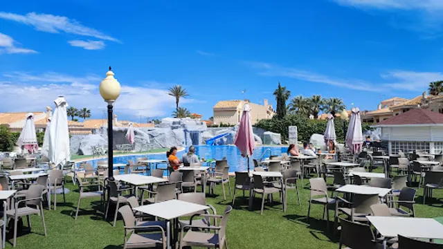 Zenia Garden, Asian Restaurant