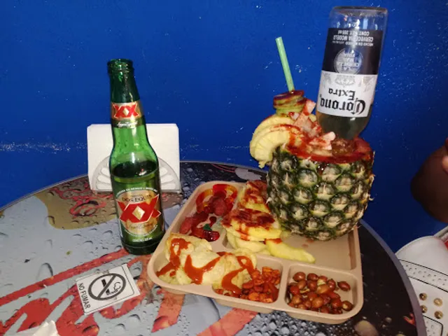 La decadencia rock bar