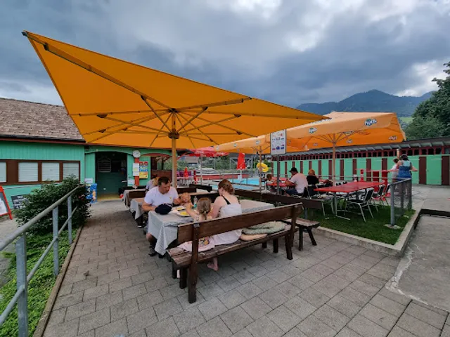 Line Up Strandbad Beckenried - Freibad & Restaurant