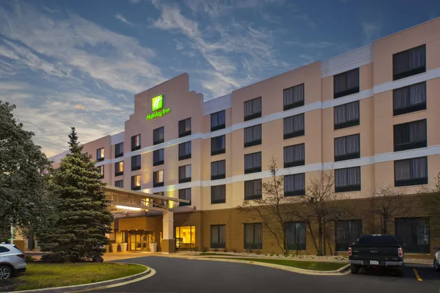 Holiday Inn & Suites Bolingbrook by IHG