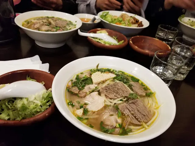 Pho Trung Ikebukuro Vietnamese Dining