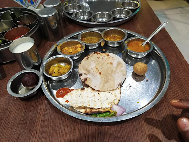 Purohit Thali