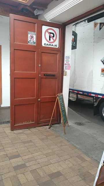 Centro Comercial La 1a