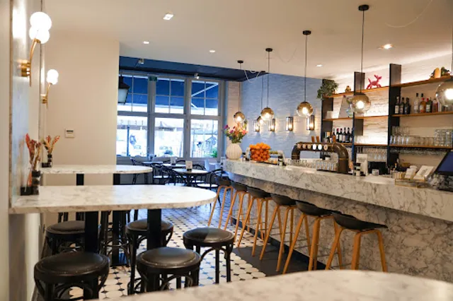 Teds Utrecht Stadhuisplein - All Day Food & Drinks