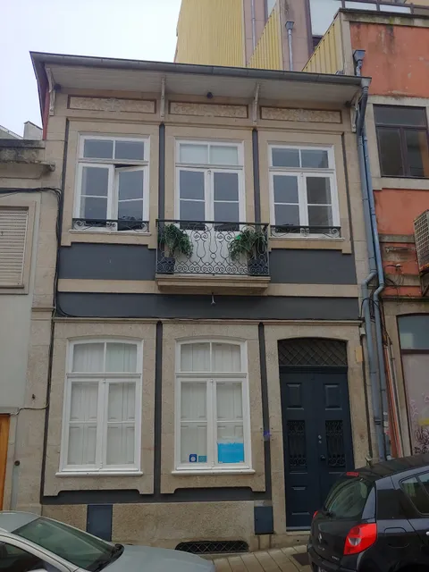 Three Houses Apartments