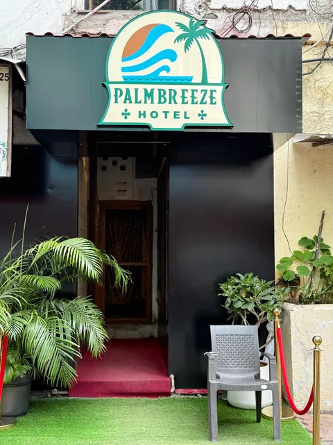 Palm Breeze Hotel - Colaba