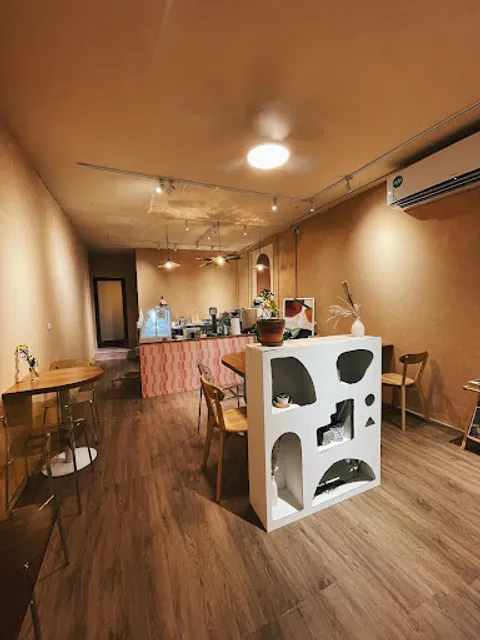 一塊甜地 coffee （店休時間公告於IG)