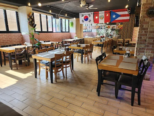 peruvian restaurants Sabor Peruano