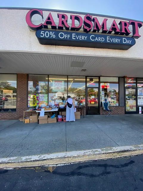 Adams & Card$mart Plaza Shopping Center