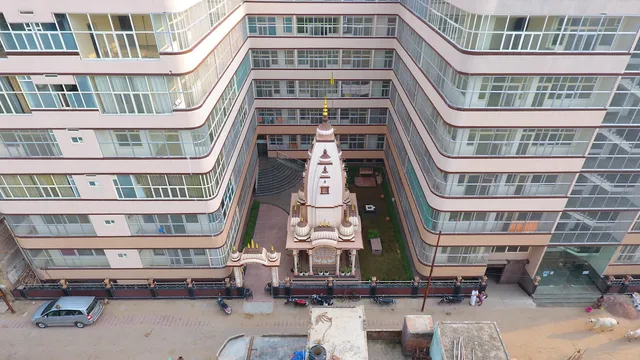 Sri Vrindavan Dham - Russian House