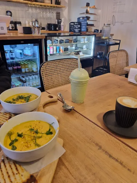 Franx Lifestyle Cafe