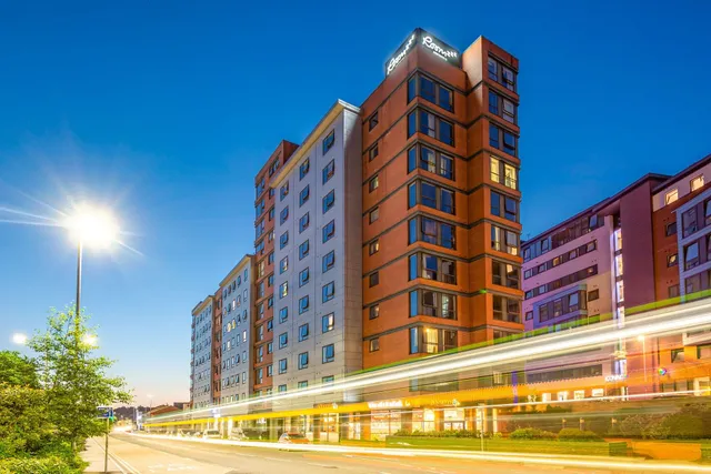 Roomzzz Aparthotel Leeds City West