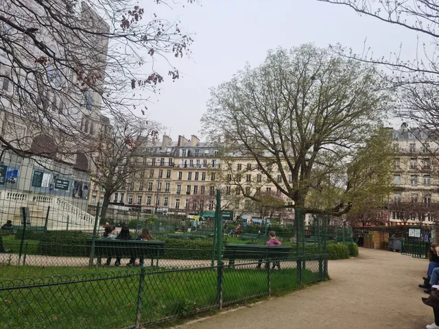 Square d'Estienne d'Orves