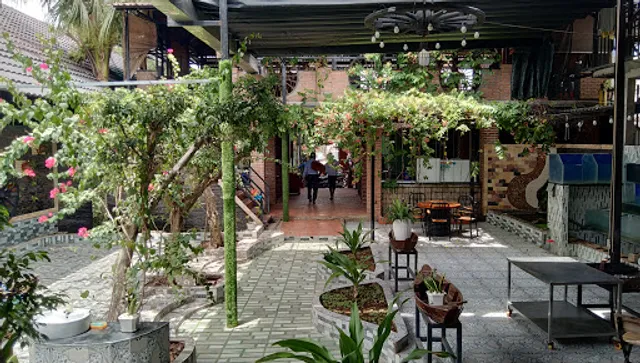 Hải Sản Bờ Sông Ẩm Thực 333