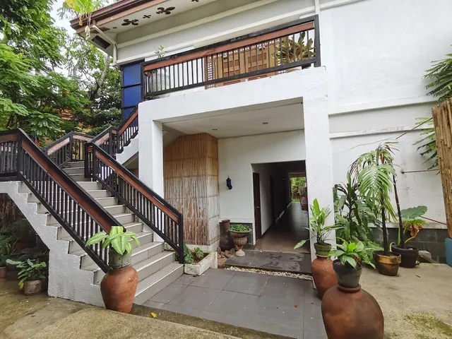 Coron Town Traveller's Inn