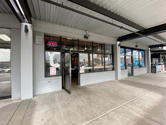 Phở 32 Vietnamese Kitchen