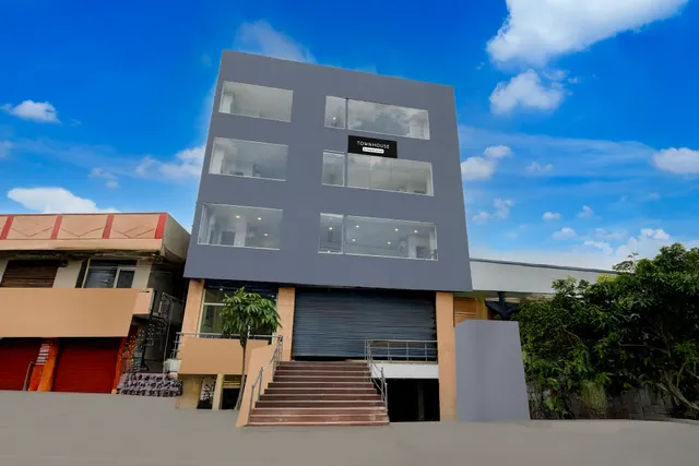 Townhouse Cherlapally Bus Terminal Formerly Hotel Chakripuram