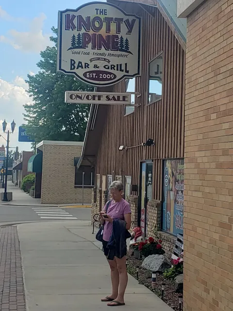 The Knotty Pine Bar And Grill