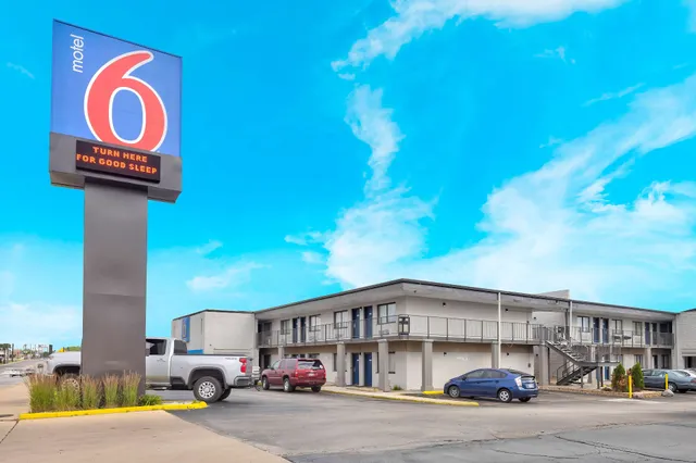 Motel 6 Villa Park, IL - Chicago West