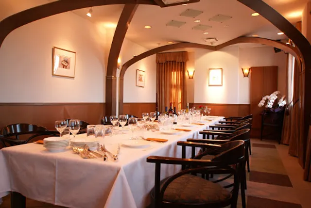 Ru- Blanc Restaurant