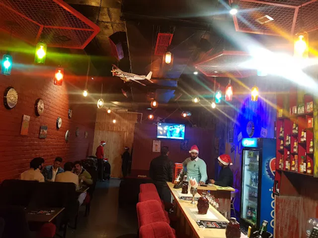 Hooters Indian Restro Bar | Best Family Restaurant In Amritsar | Best Café in Amritsar | Best Restaurant in Amritsar