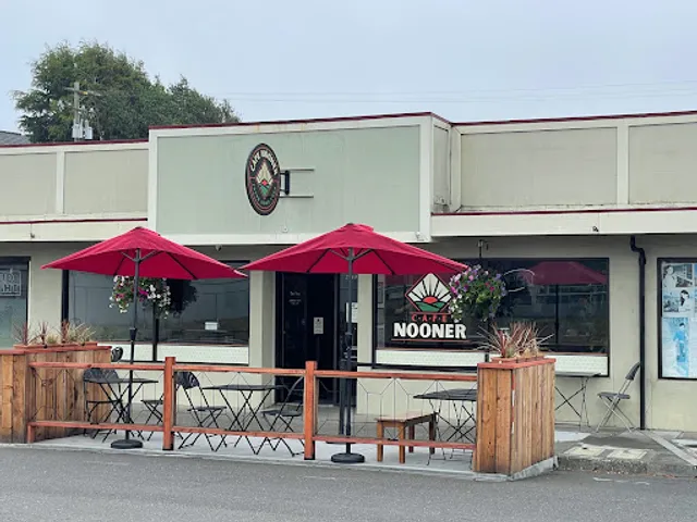 Cafe Nooner
