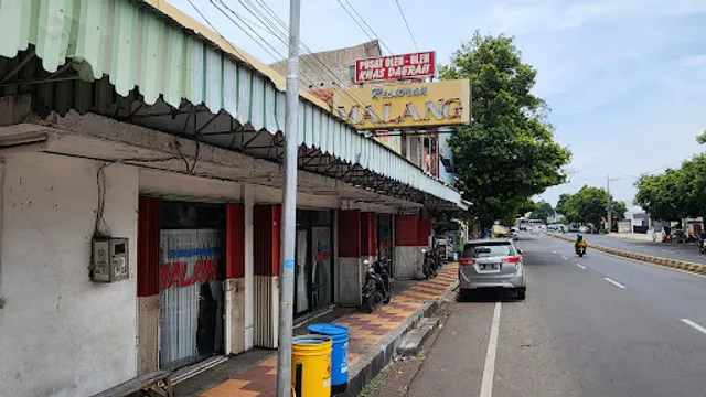 Rumah Makan Malang & Pusat oleh-oleh khas daerah