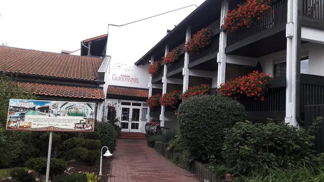 Hotel Glockenspiel|Appartement-Haus|Poseidontherme