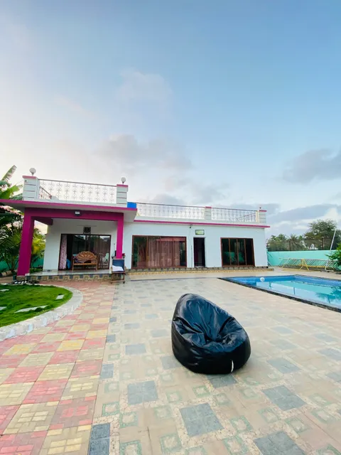 Oblivion Stays - Villa in Palghar