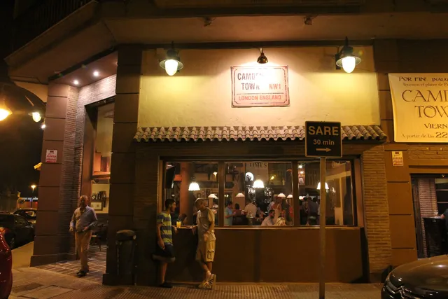 Camden Town Pub - La Malagueta