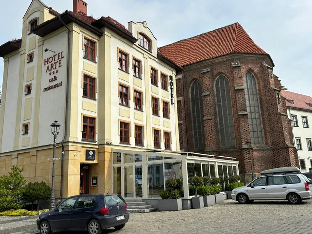 Hotel i Restauracja Arte Brzeg