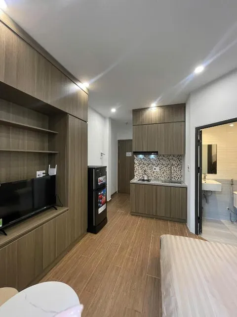 Era Apartment - Chùa Láng