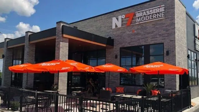 Le Numéro 7 - Brasserie Moderne