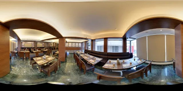 Dindigul Thalappakatti Restaurant - Gandhipuram