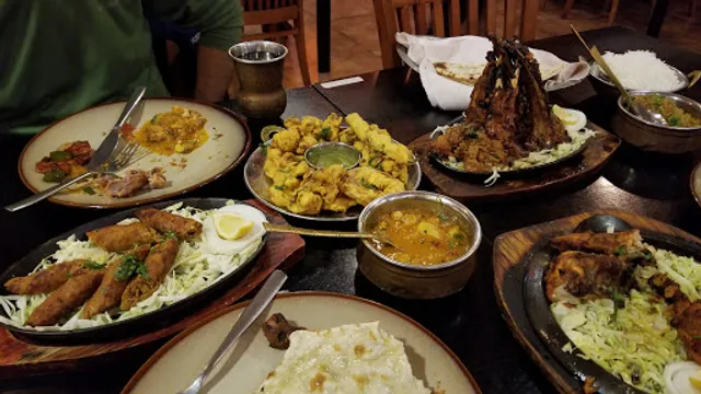 Mengmai Street Indian Restaurant Pub