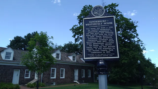 Vanderhoef-Westervelt House