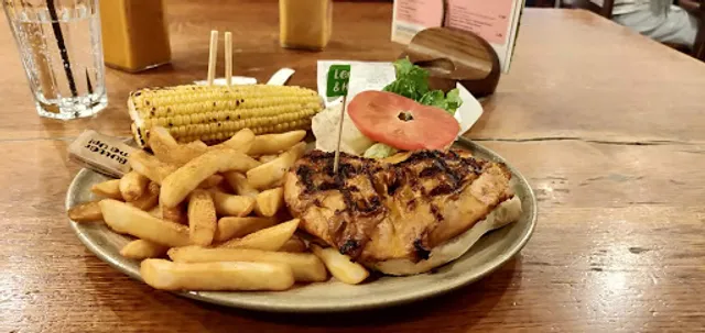 Nando's Wembley - High Road