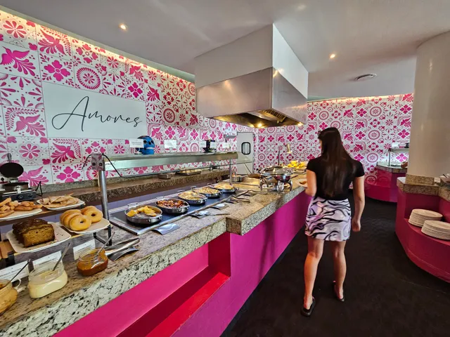 RAIN - International Buffet