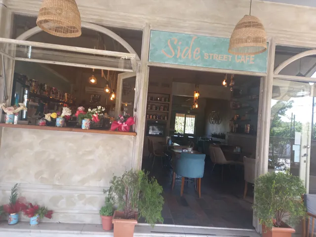 Side Street Café