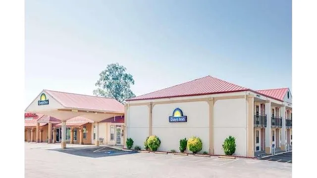 Days Inn by Wyndham Searcy