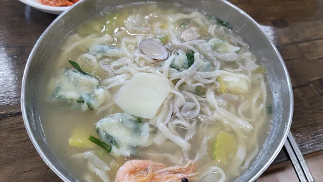 큰손칼국수
