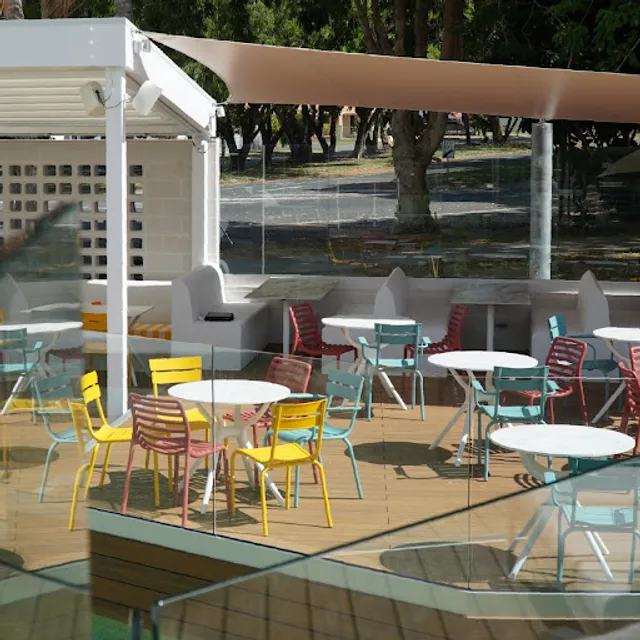 Oceans Bar & Restaurant