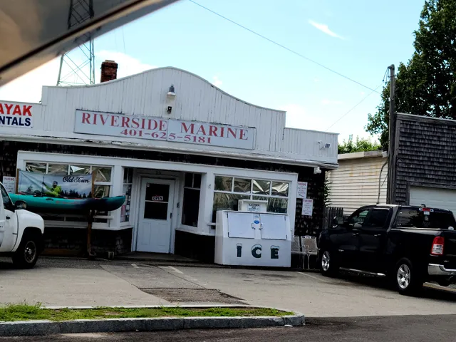 Riverside Marina Bait & tackle