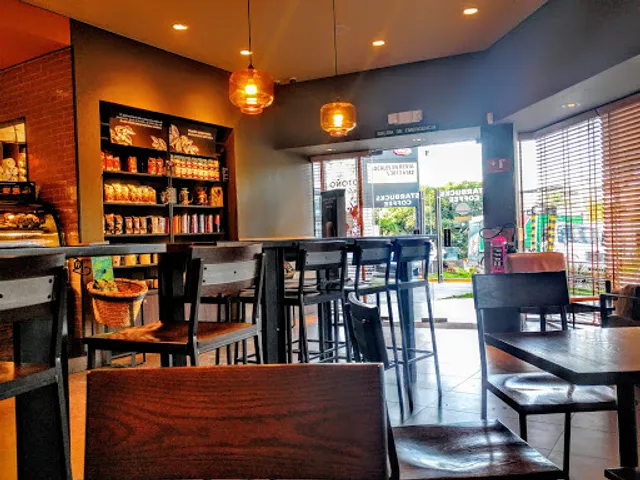Starbucks Ciudad Granja